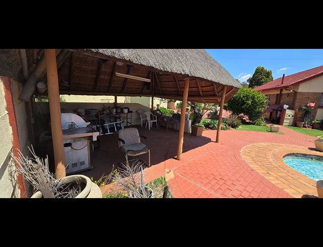 3 BEDROOM FREEHOLD FOR SALE IN EDELWEISS